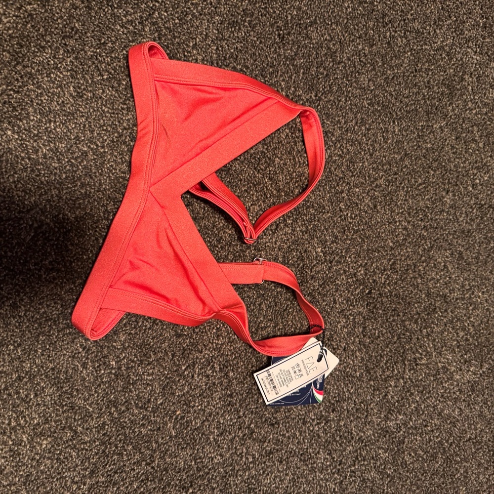 Vibrant Red Criss-Cross Bikini Top for Active Swim
